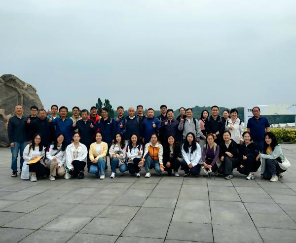 跃动春光，共赴夏至 ——星空体育注册官网网址入口组织开展春游暨职工健步走活动